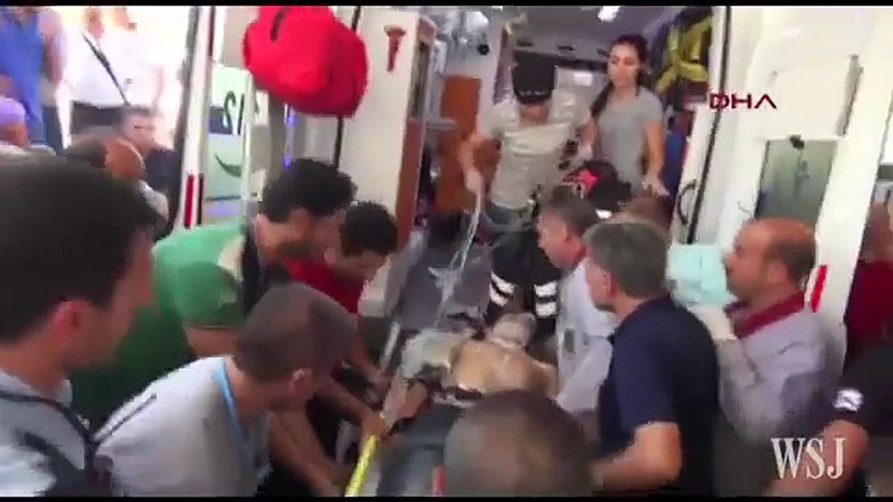 Turkey Suspects Islamic State of Suicide Bombing