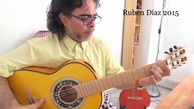 Media Guitarra Santos 27 cherry / The female sound of new generation Andalusian / Best flamenco guitars of Spain