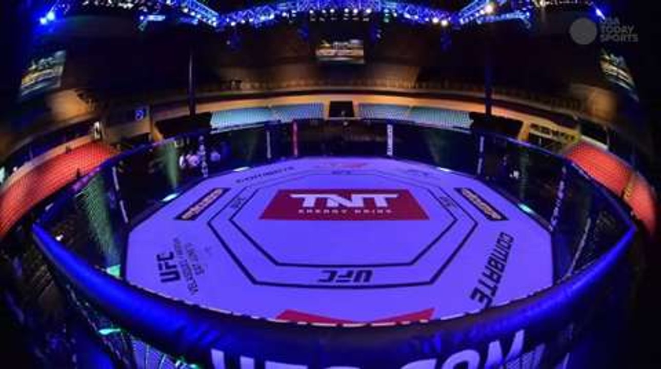 Big cage Small cage..UFC fighters weigh in