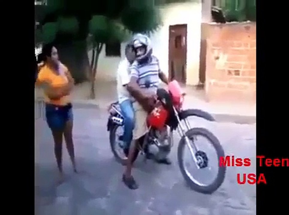 Funny Animal Prank Videos And Funny Fails