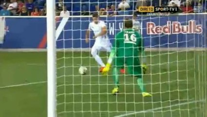 Ante Rebic Incredible Miss | PSG vs Fiorentina 21.07.2015