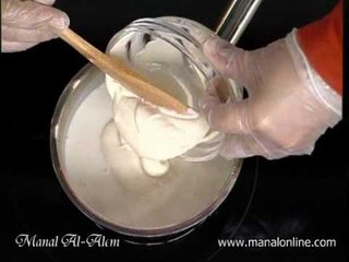 كرات الكنافة مع صلصة التوفي1 - منال العالم