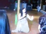 Best Pakistani Girls Dance on Mehandi Wedding Dance
