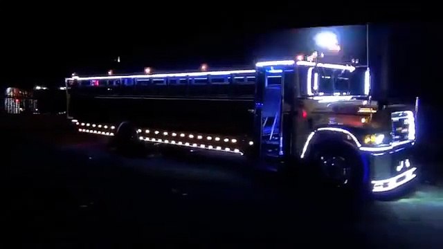 GUAGUAS ESCOLARES PUERTO RICO TATITOS TRANSPORT SHOW DE LUCES