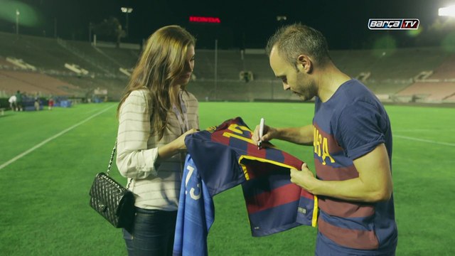 Andrés Iniesta and Alex Morgan meet up at the Pasadena Rose Bowl
