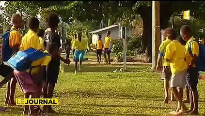 Vanuatu  quatre mois après Pam.