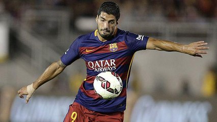 Premier but de la saison pour Luis Suarez !