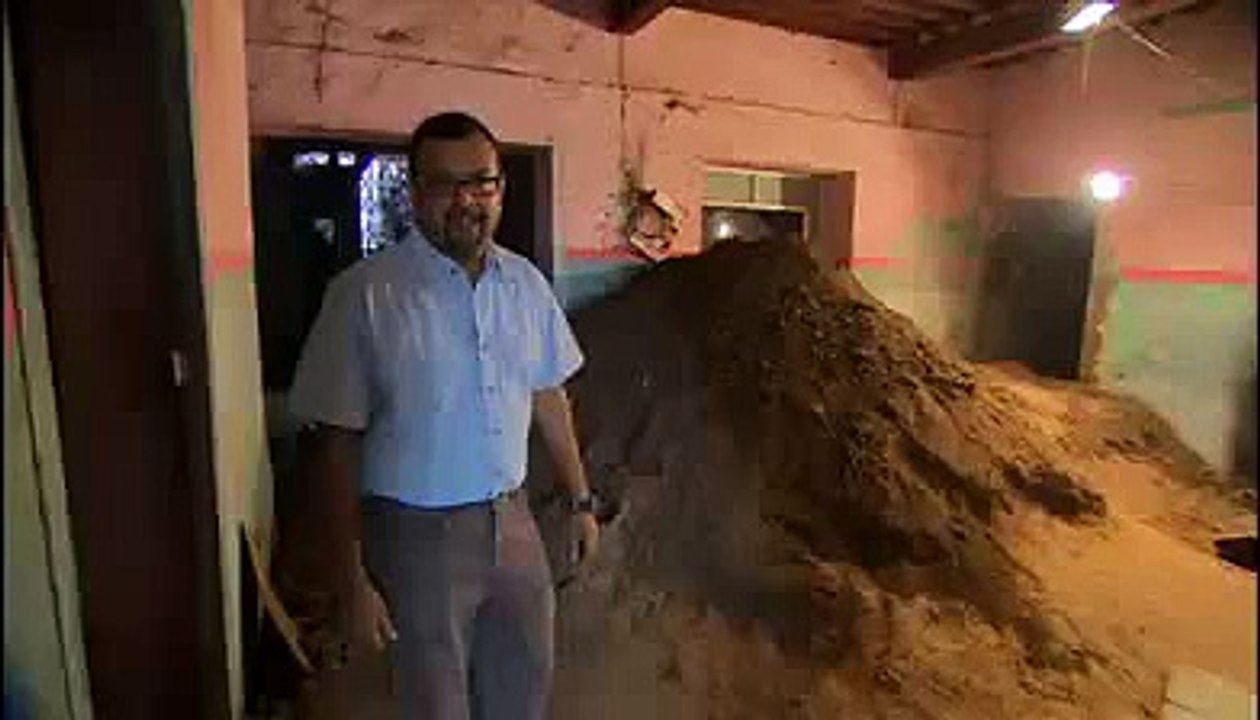 Bank looted through tunnel