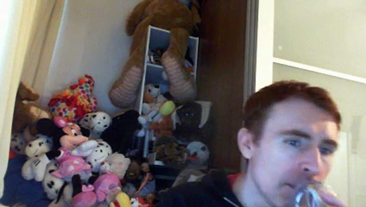 Wiwi égratigne "tears dry on their own" d'Amy Winehouse