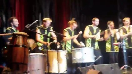 VIDEOS Tambour major blanc qui fait mieux que Doudou Ndiaye Rose