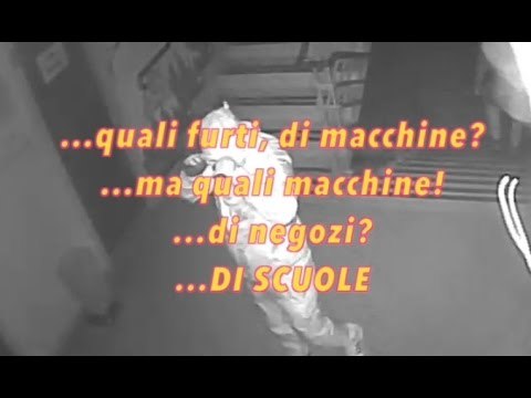 Napoli - Rubavano pc nelle scuole, 20 arresti -live- (22.07.15)