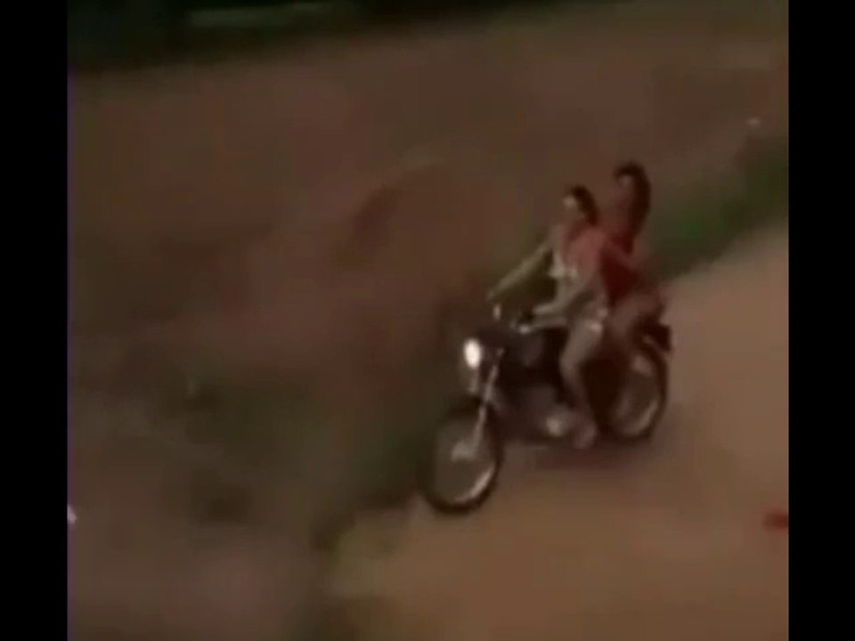 Crazy Girl fall off