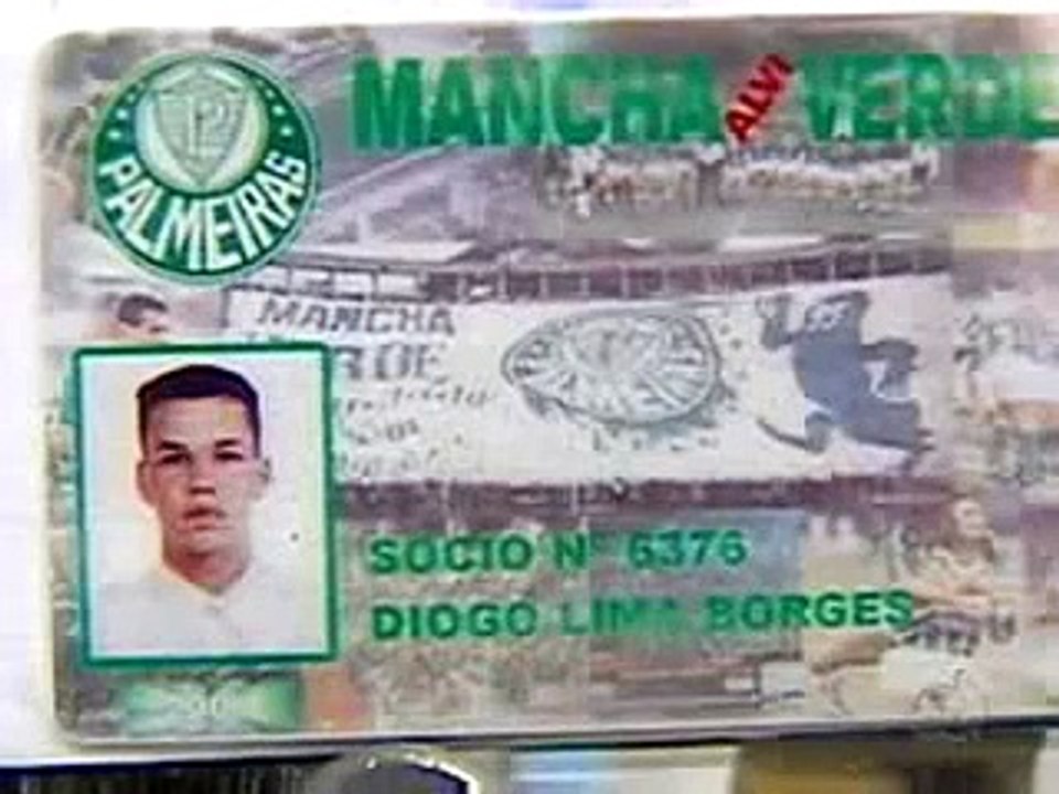 Torcida Independente encurrala Mancha Rosa no trem