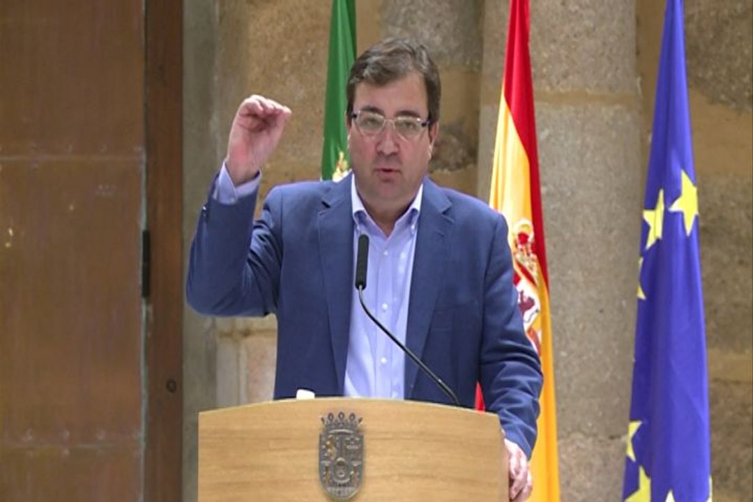 Vara: "Extremadura a Rajoy le importa un pimiento"