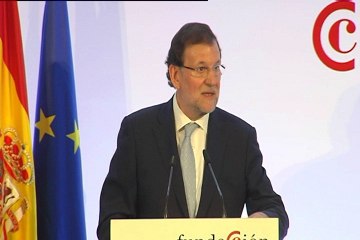 Rajoy: "Fuera de la ley nada es posible"
