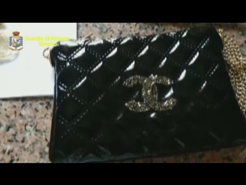 Falsi prodotti Chanel anche per le vie dello shopping di Roma e Napoli -live- (22.07.15)