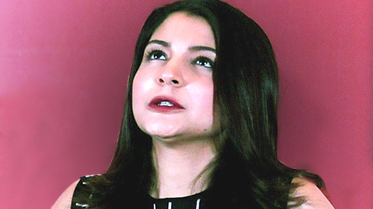 OMG!! Anushka Sharma Forgets Acting