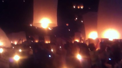 Chiang Mai Lantern Festival - magical moment 24/11/12