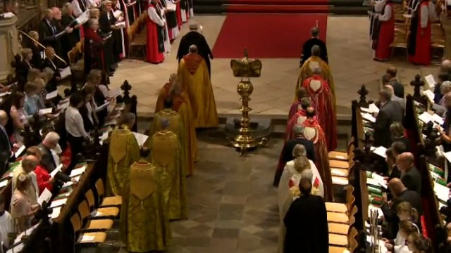 Most senior woman bishop consecrated in Canterbury service