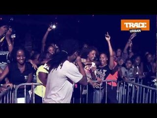 Kalash chante son hit "Top a Top" en Guadeloupe pour le TRACE Mobile Tour (Exclu)