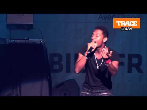 Jonathan se déhanche à Cayenne lors du TRACE Mobile Tour (Exclu)