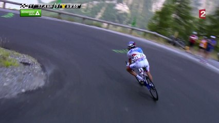 Tour de France : la spectaculaire chute du Français Thibaut Pinot