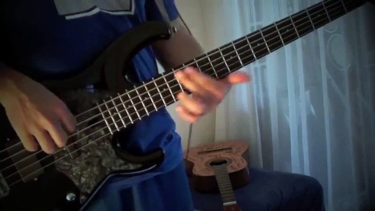 La Bella Y La Bestia - ROMEO SANTOS (BASS COVER)