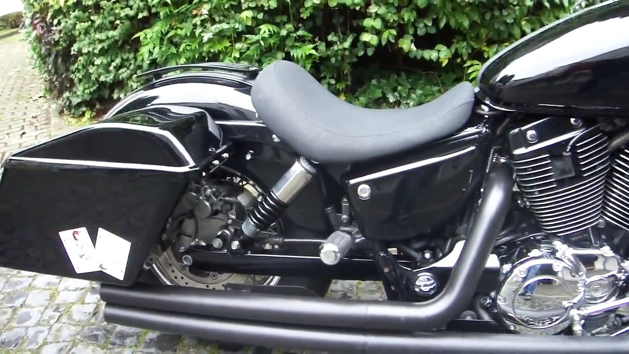 Honda vt1100 C2 sc32 ACE Bagger Umbau mit Samson Auspuff - video ...