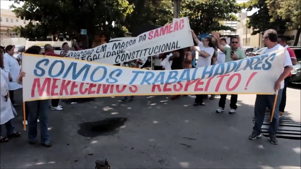 Manifestação de terceirizados na Maternidade Escola