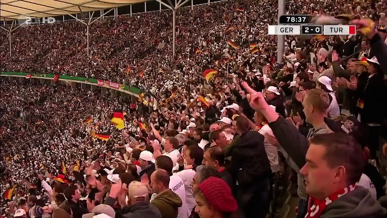 Deutschland 3:0 Türkei Özil trifft gegen die Türken 720p