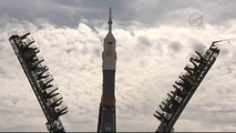 [ISS] Soyuz TMA-17M Rolls to Launch Pad ahead of Launch