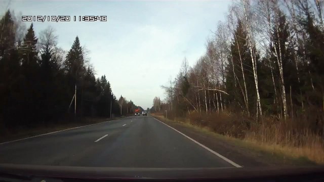 Опасный обгон с касанием грузовика