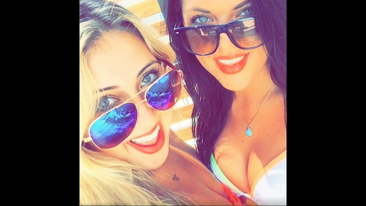 Hot Bikini Teens