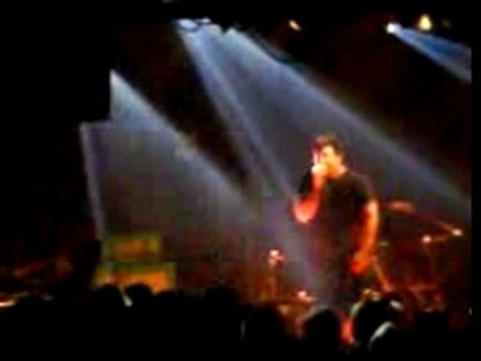 Deftones Trabendo 8 avril 07- Own summer