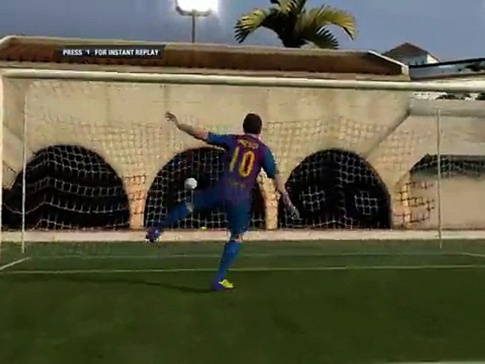 Lionel Messi FIFA 2012 skills