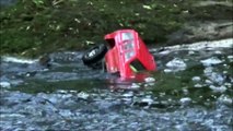 Axial SCX10 Extreme Underwater Stream Driving Waterproof Jeep Cherokee RC Crawler 4X4 Off Road