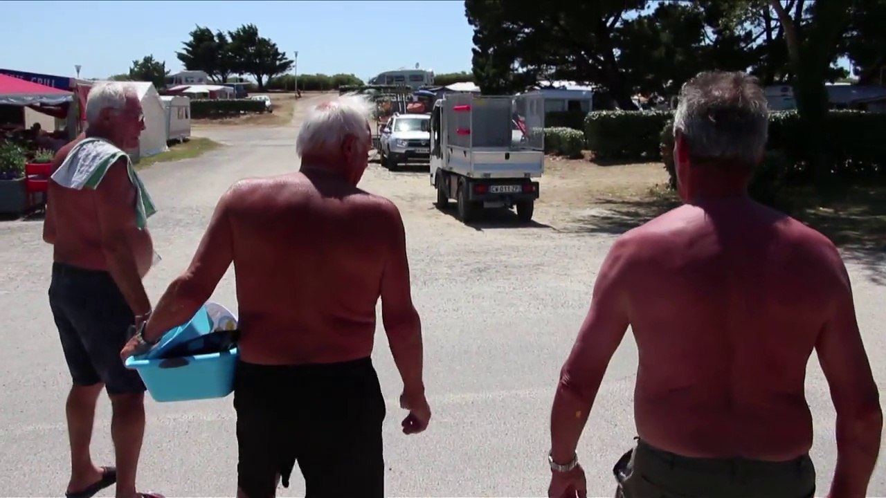 Locmariaquer-Les hommes de la vaisselle