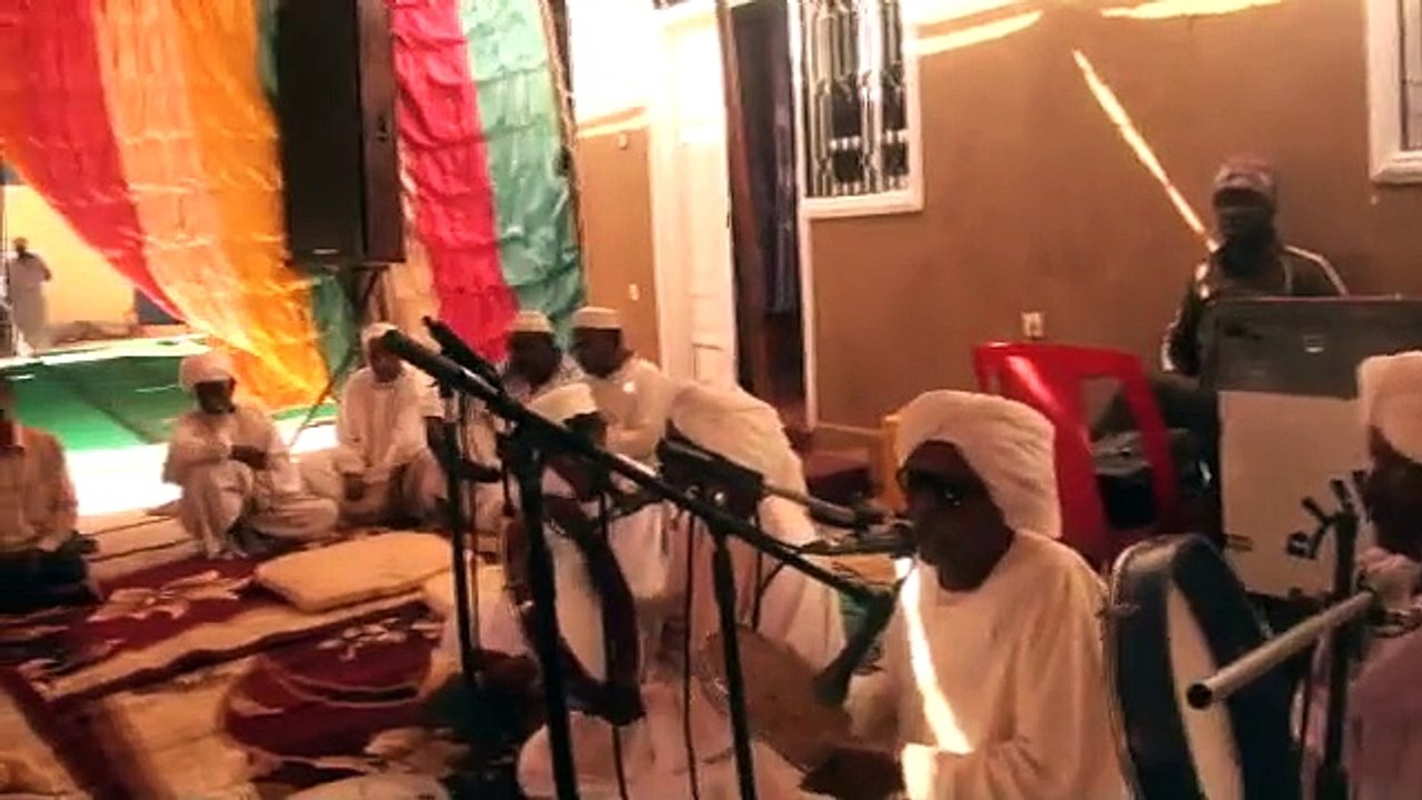 يوسف محمد الأمين و إسماعيل محمد علي _ مدائح شيخ صالح الأمين _ مدحة شوقك شواني _ المولد آل بركات 2015