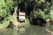 Hummer H1 Off Road Driving COMPLETELY Underwater Experience!