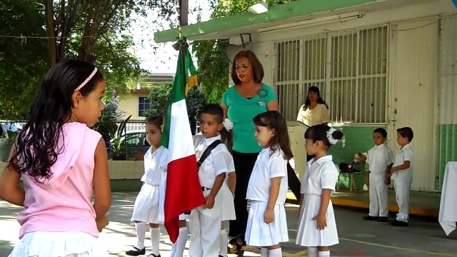 05 GRADUACION Himno Nacional Mexicano Kinder Federico Froebel 20120703