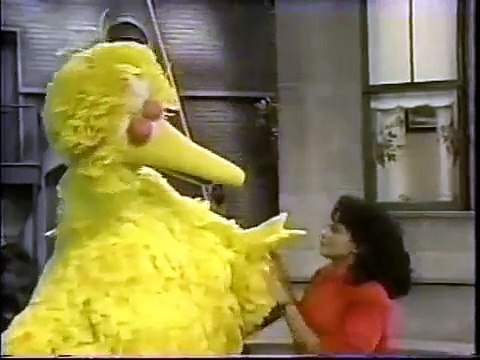 Sesame Street 2402 - Maria babysits Irvine (street scenes) 1/2