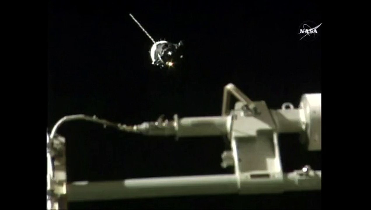 Trois astronautes ont rejoint la Station spatiale internationale à bord d'un vaisseau Soyouz