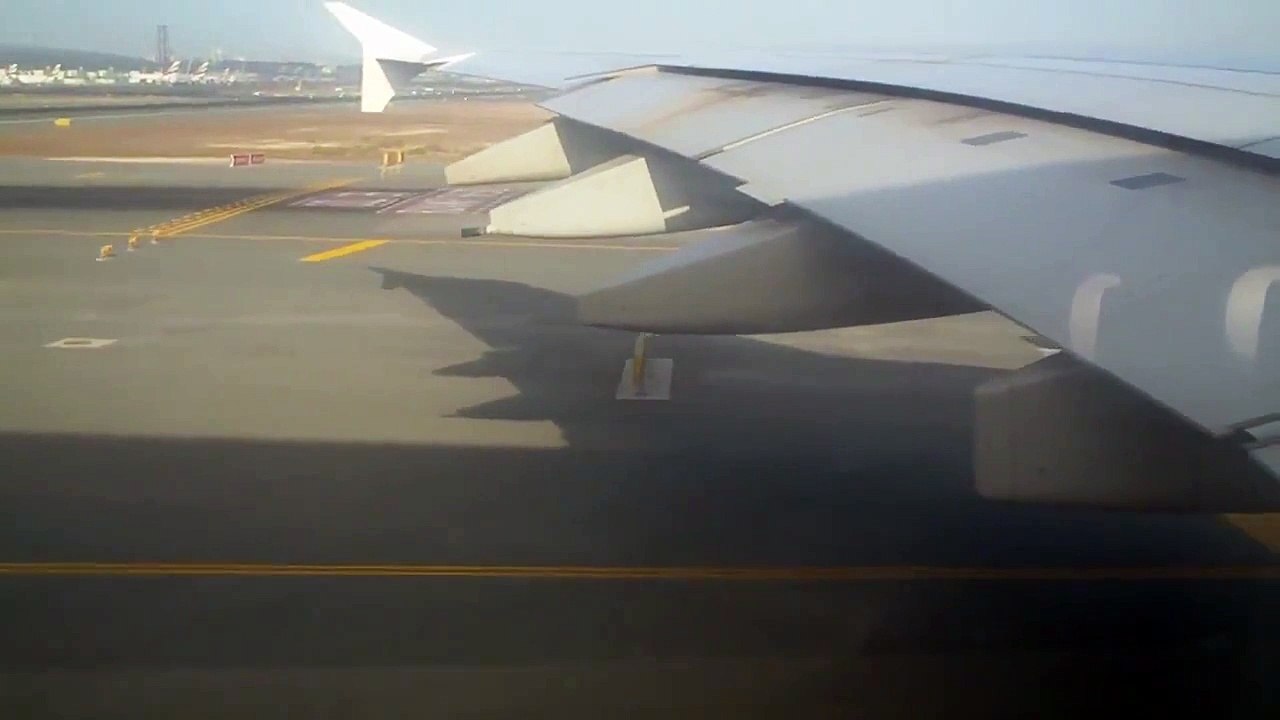 HD - Emirates Airbus A380 A6-EDK UAE17 INSIDE Taxi & Takeoff Dubai International Airport