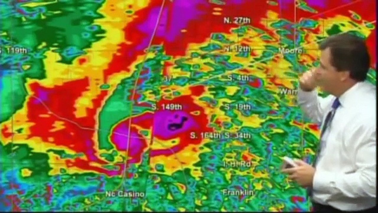 Moore, OK Deadly Tornado from KFOR live broadcast (May 20, 2013)