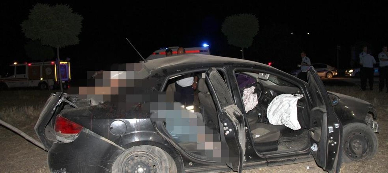 Kına gecesi dönüşü feci kaza: 3 ölü, 4 yaralı