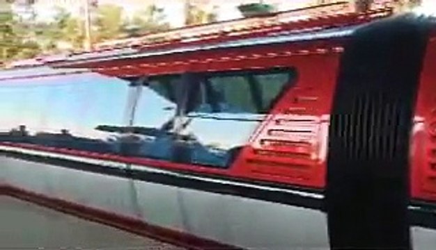 Disneyland Monorail Red Mark VII NEW