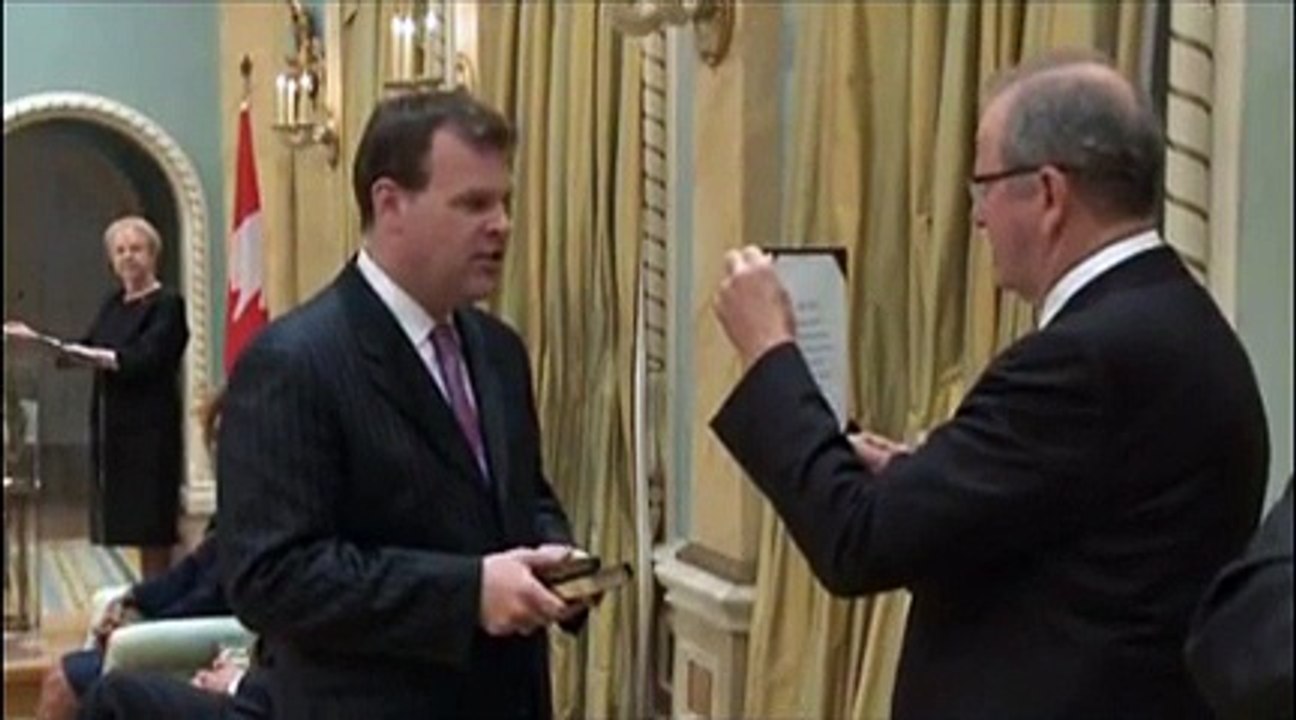 Stephen Harper: Message About The Economy (English First French After)