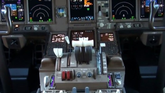 Boeing 777-300ER Qatar Cockpit - video dailymotion