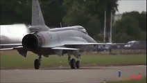 JF-17 Thunder Solo Performance Over Paris Air Show 2015 #PAF #Pakistan.