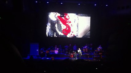 Gotye ft. Kimbra - Somebody That I Used To Know, Sydney Opera House 21/8/2011